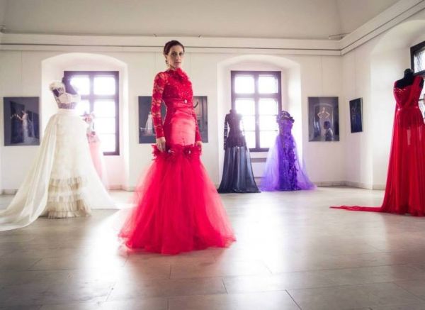 Na súťaži krásy Miss Levického okresu sa podieľa aj talentovaná návrhárka Milada Sabolová