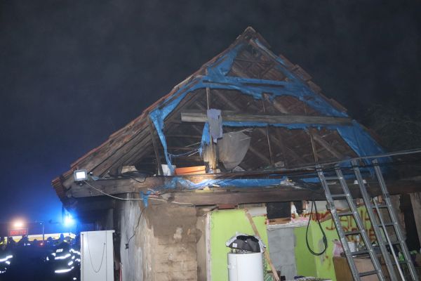 Obec Vyškovce nad Ipľom vyhlásila dobrovoľnú zbierku svojim občanom, postihnutým požiarom
