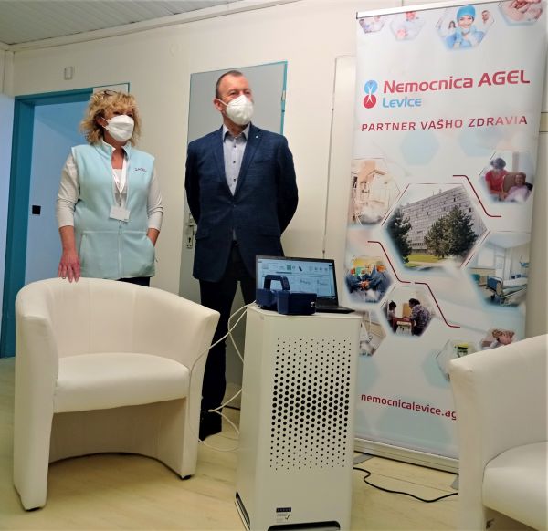 Levická nemocnica má nové prenosné čističky vzduchu