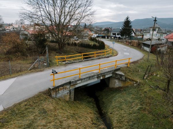 Starý most v mestskej časti Šiah Tešmák nahradia novým, aktuálne je jeho technický stav hodnotený ako veľmi zlý Starý most v mestskej časti Šiah Tešmák nahradia novým, aktuálne je jeho technický stav hodnotený ako veľmi zlý