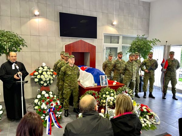 S posledným partizánom z okresu Levice Jánom Krutým sa rozlúčili so všetkými vojenskými poctami