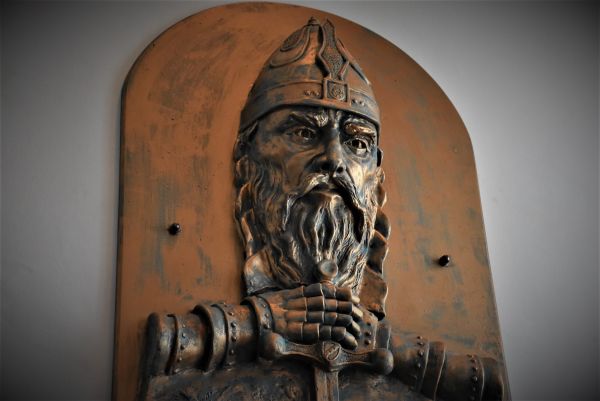 V priestoroch Tekovského múzea v Leviciach odhalili reliéf Štefana Dobóa