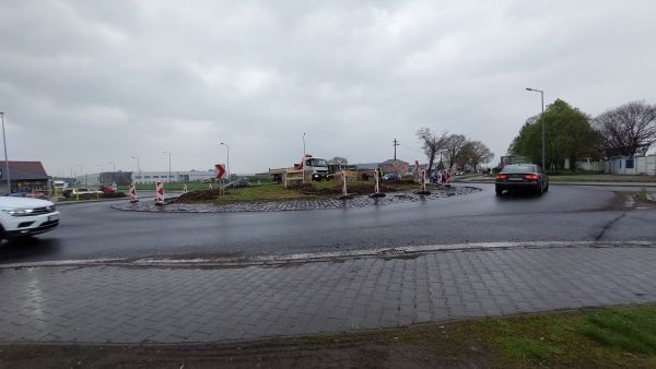 Kruhový objazd v Šahách rekonštruujú, na 21 dní odklonia nákladnú prepravu