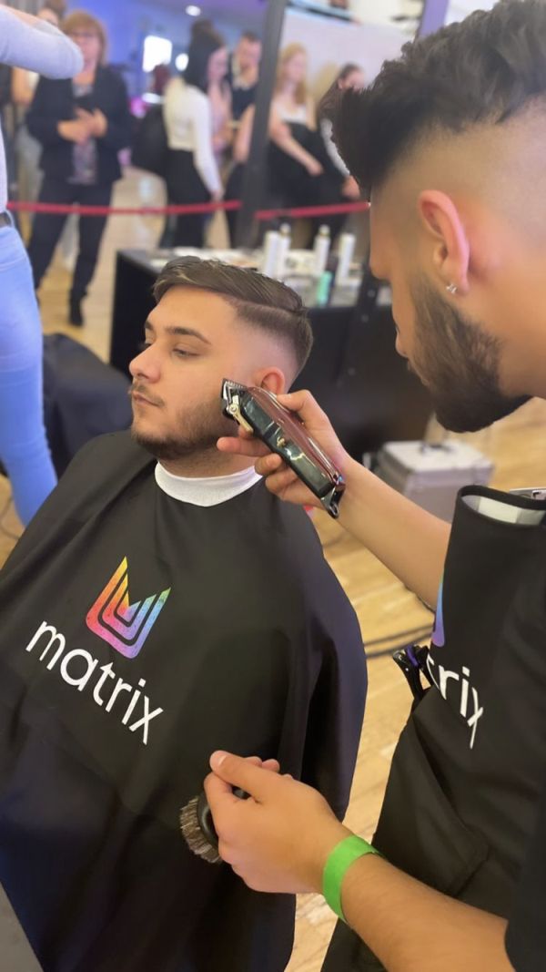 Talentovaný barbier z Levíc a žiak SOŠ služieb v Leviciach Rastislav Suchý zvíťazil na prestížnej medzinárodnej súťaži