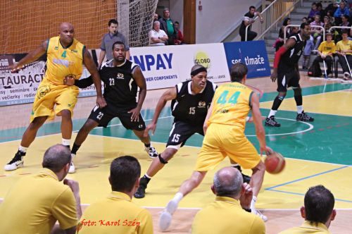 Onyxáci doma zdolali aj tretieho lídra slovenskej extraligy Onyxáci doma zdolali aj tretieho lídra slovenskej extraligy