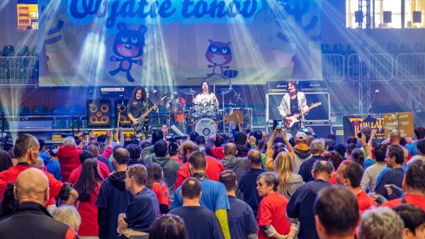 Benefičné podujatie Objatie tónov v Leviciach sa nieslo v rockovom štýle Benefičné podujatie Objatie tónov v Leviciach sa nieslo v rockovom štýle