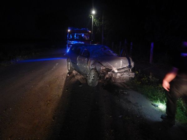 V obci Lok sa stala dopravná nehoda osobného vozidla, jedna osoba sa zranila