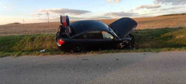 Pri Kalinčiakove sa zrazili tri osobné vozidlá, štyry osoby sa zranili, medzi nimi aj dieťa