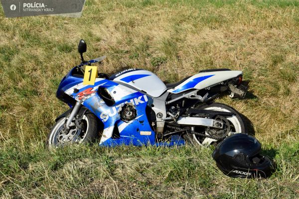 Motorkár v ťažkom stave opitosti s vyše 3 promile alkoholu pri Kozárovciach narazil do dodávky Motorkár v ťažkom stave opitosti s vyše 3 promile alkoholu pri Kozárovciach narazil do dodávky