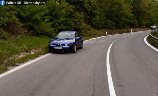 Tragédia na ceste pri Demandiciach. Mladý cyklista náraz do auta neprežil