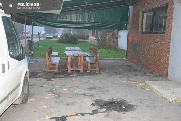 Polícia v Leviciach objasnila lúpežné prepadnutie osoby, páchatelia skončili vo väzbe Polícia v Leviciach objasnila lúpežné prepadnutie osoby, páchatelia skončili vo väzbe