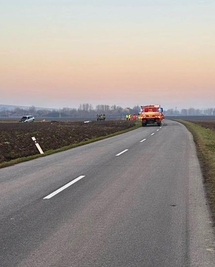 Pri tragickej dopravnej nehode medzi Pastovcami a Bielovcami vyhasol život mladého muža