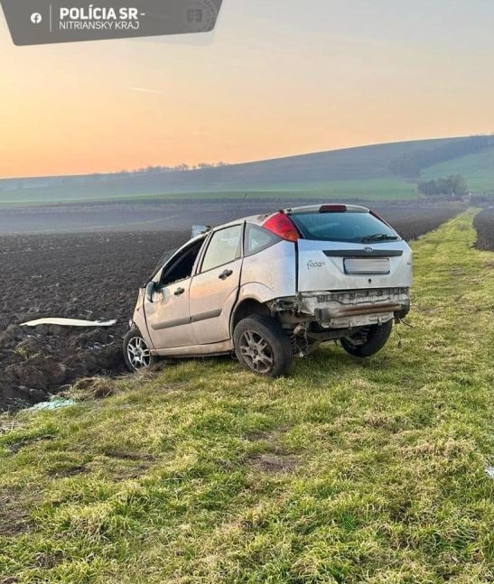 Pri tragickej dopravnej nehode medzi Pastovcami a Bielovcami vyhasol život mladého muža