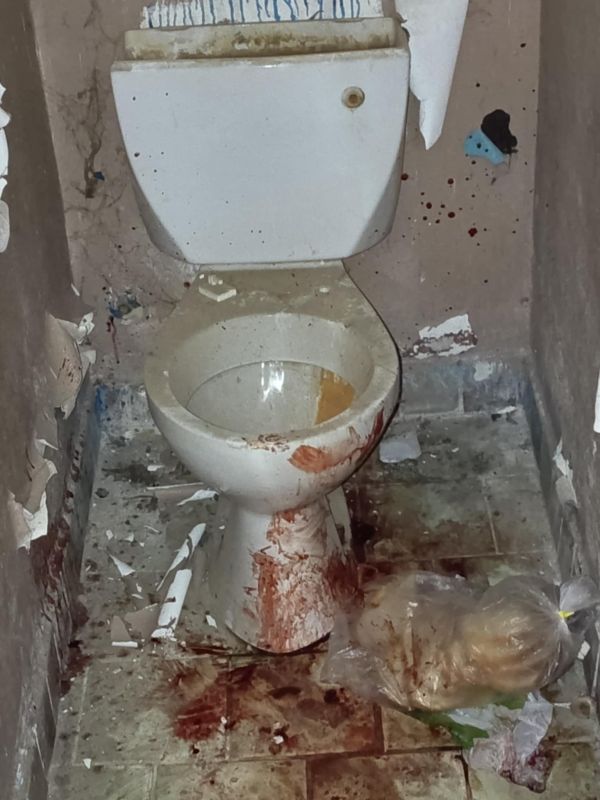 V Tekovských Lužanoch našli v objekte bývalej mliekárne bezvládneho dobitého muža, napadli ho dvaja mladíci