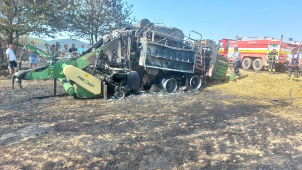 Požiar medzi Hontianskymi Nemcami a Sebechlebmi spôsobila technická porucha, škoda za 200.000 eur