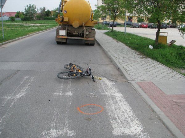 Pri dopravnej nehode v Želiezovciach dňa 2.5.2013 utrpel chlapec ťažké zranenia...