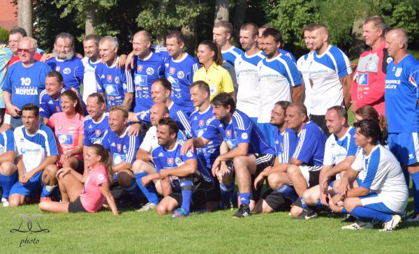 Mužstvo futbalových zázrakov MUFUZA sa predstavilo v Hronských Kľačanoch + fotografie