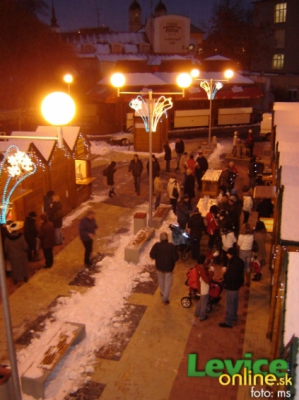 vianočné trhy Levice 2010
