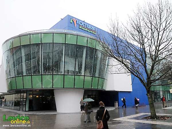 Nový rozmer každodenného stravovania v Leviciach - s letnou terasou na streche a krásnym výhľadom - BISTRO MILOŠ opäť v SC Dituria