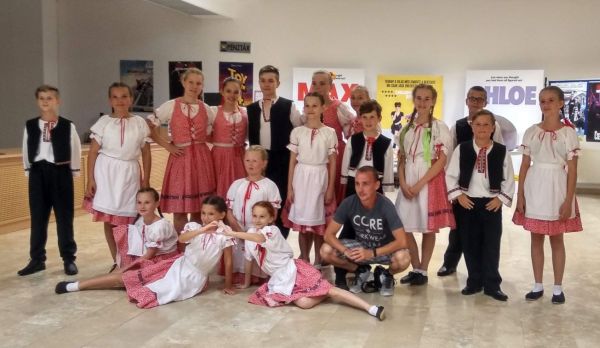 Folklórny súbor Agátik zo Šiah je nepochybne Perlou Tekova a Hontu (video) Folklórny súbor Agátik zo Šiah je nepochybne Perlou Tekova a Hontu (video)