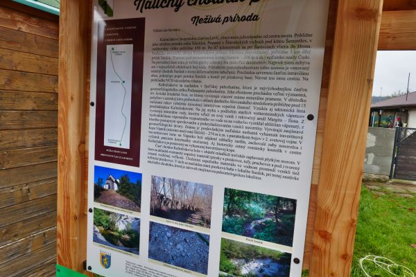 Otvorili nový turistický skvost okresu Levice - náučný chodník Surdok v Kalinčiakove