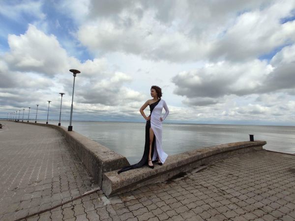 Talentovaná mladá speváčka Lenka Berkešová má nové piesne ale aj nové ciele a výzvy