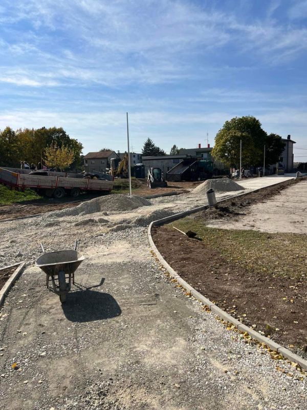 Pri základných školách na Mládežníckej ulici v Šahách pripravujú spoločnú atletickú dráhu