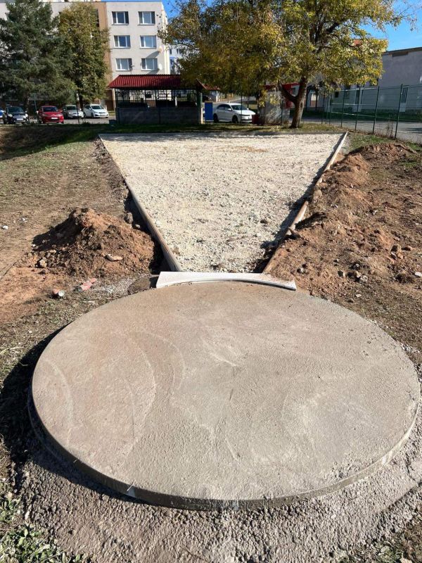 Pri základných školách na Mládežníckej ulici v Šahách pripravujú spoločnú atletickú dráhu