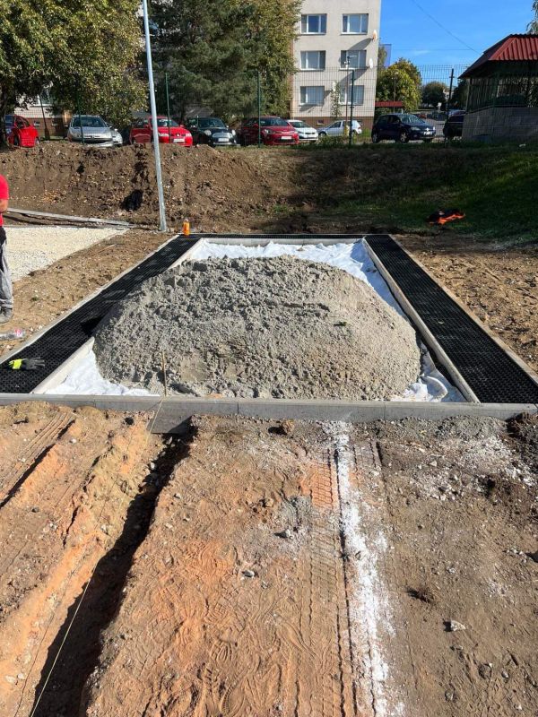 Pri základných školách na Mládežníckej ulici v Šahách pripravujú spoločnú atletickú dráhu