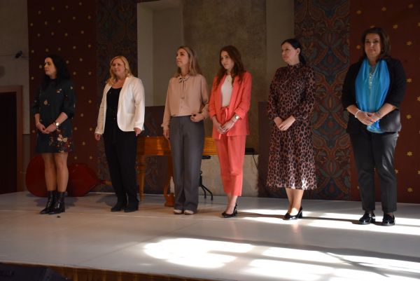 Mesto Levice ocenilo pedagogických zamestnancov škôl a školských zariadení