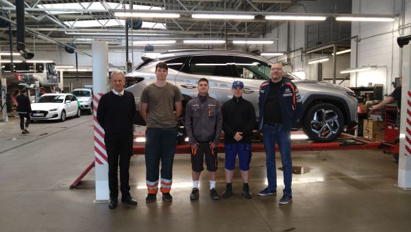 Levická SOŠ techniky a služieb úspešne ukončila dva projekty v programe Erasmus+ Levická SOŠ techniky a služieb úspešne ukončila dva projekty v programe Erasmus+