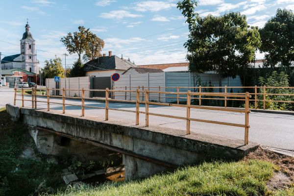 V Tekovských Lužanoch budú rekonštruovať premostenie nad potokom Lužianka V Tekovských Lužanoch budú rekonštruovať premostenie nad potokom Lužianka