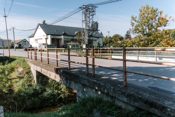 V Tekovských Lužanoch budú rekonštruovať premostenie nad potokom Lužianka V Tekovských Lužanoch budú rekonštruovať premostenie nad potokom Lužianka
