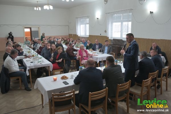 V obci Lok sa stretli vedenia obcí južného regiónu s ministrom životného prostredia na tému Verejný vodovod - verejná kanalizácia (video)