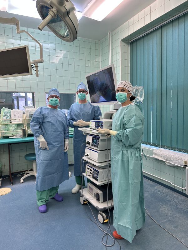 Nová diagnostická metóda na gynekologickom oddelení v Leviciach znižuje riziko komplikácií pri liečbe karcinómu maternice Nová diagnostická metóda na gynekologickom oddelení v Leviciach znižuje riziko komplikácií pri liečbe karcinómu maternice