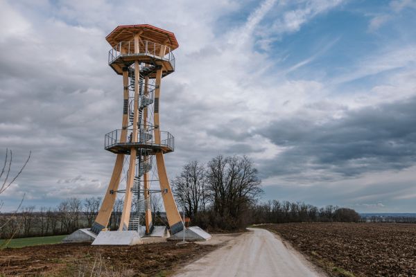 V obci Golianovo neďaleko Nitry otvorili novú rozhľadňu