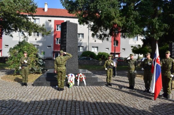 Levice a Tlmače si pripomenuli 79. výročie Slovenské národného povstania