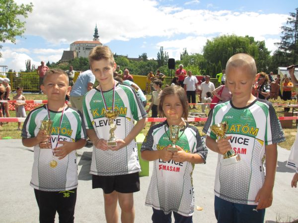 Zo 14. ročníka nitrianskeho akvatlonu 11 medailí pre ŠK Atóm Levice