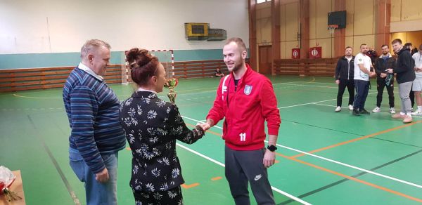 Víťazom turnaja v malom futbale MÚMF Levice sa stalo mužstvo Capitol Víťazom turnaja v malom futbale MÚMF Levice sa stalo mužstvo Capitol