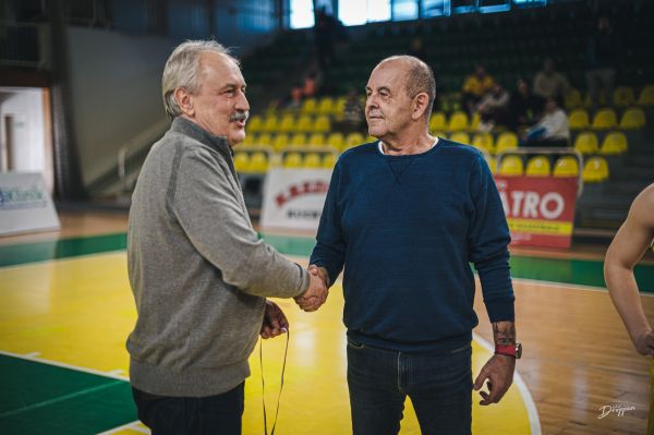 Levickí basketbalisti U20 na turnaji EYBL tretí, o jedno miesto im unikol postup do Final four Levickí basketbalisti U20 na turnaji EYBL tretí, o jedno miesto im unikol postup do Final four