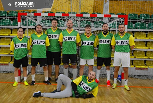 V Leviciach sa konal medzirezortný minifutbalový turnaj o pohár okresného riaditeľa Policajného zboru