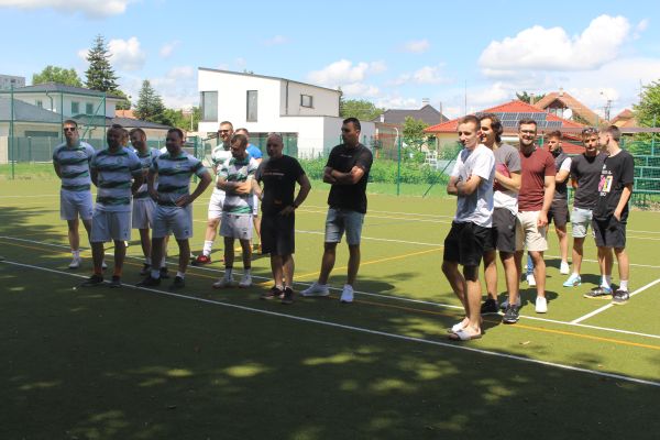 Mestská únia malého futbalu v Leviciach ukončila sezónu 2023/2024, víťazom mužstvo HRQ Team