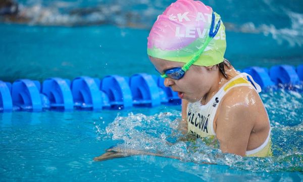 Plavkyne ŠK Atóm Levice priniesli z Bratislavy 12 medailí, v súťaži Orca Cup je ŠK Atóm Levice bronzový