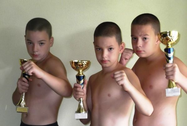 Bratia Horváthovci pomohli na trnavskom Galavečeri boxu k víťazstvu domácich nad najlepším boxerským tímom Českej republiky