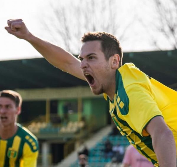 Levice zdolali favorita, Veľké Ludince a Podlužany víťazne, Kalná v okresnom derby zdolala Želiezovce, Šahy a Starý Tekov bez bodu