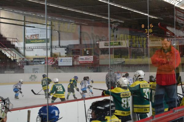 Levickí hokejoví mládežníci absolvovali pred domácim turnajom dvojzápas s HC Nové Zámky