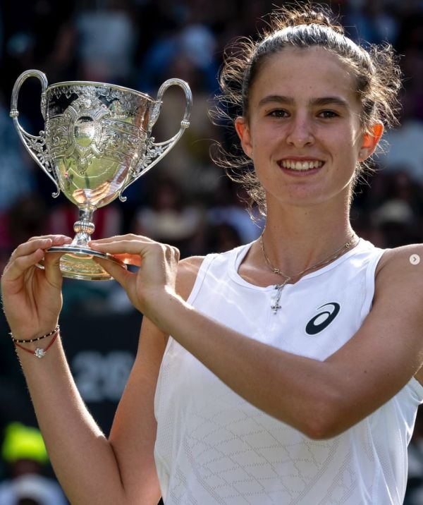 Mia Pohánková z Levíc je grandslamovou šampiónkou! Triumfom na Wimbledone napodobnila Jamrichovú