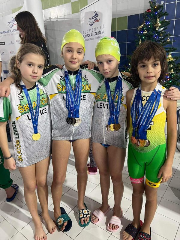 Plavkyne ŠK Atóm Levice vyplávali na pretekoch Slovenského pohára v Bratislave 15 medailí