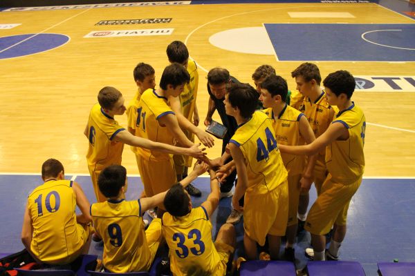 Žiaci z Levíc na basketbalovom turnaji v Maďarsku bez prehry