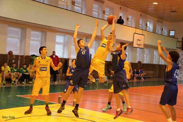 Víkendové basketbalové výsledky ŠBK Junior Levice zo dní 1.-2.11.2014.